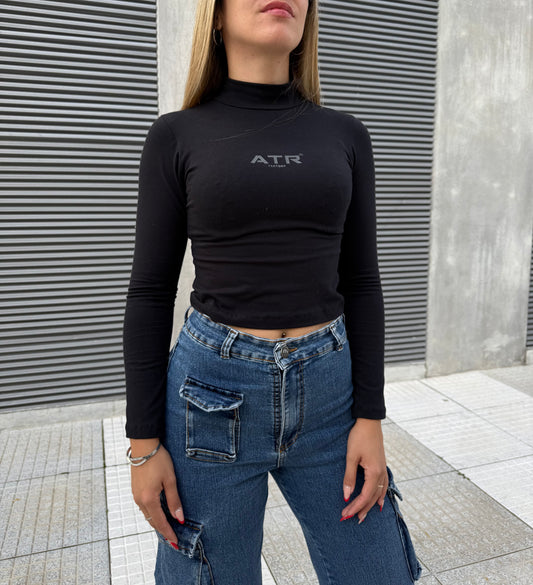 Polera negra