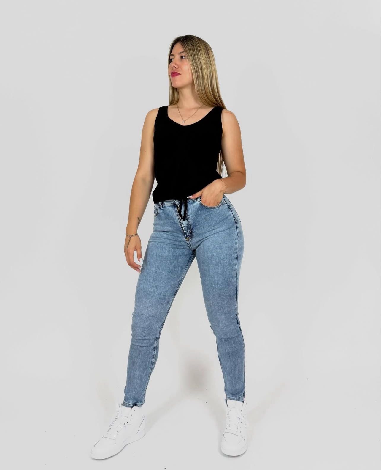 SKINNY NOVA