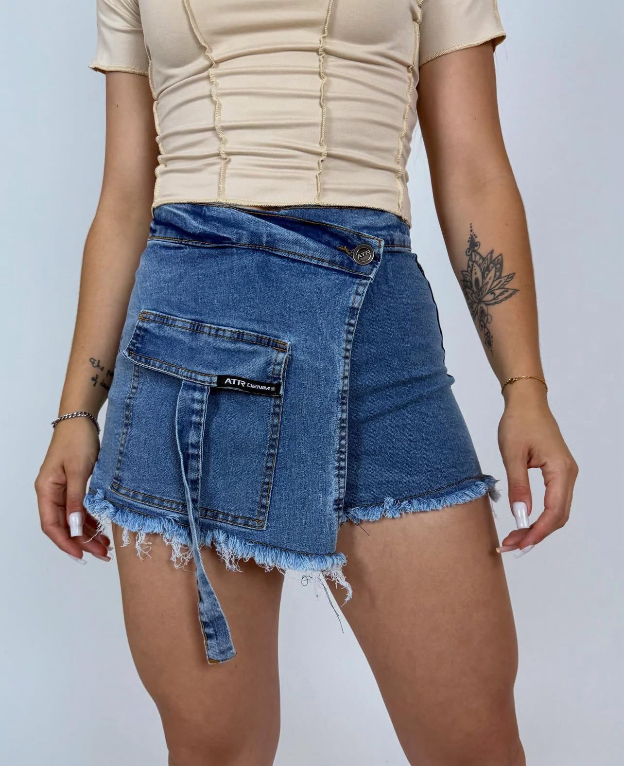 SHORT POLLERA CARGO