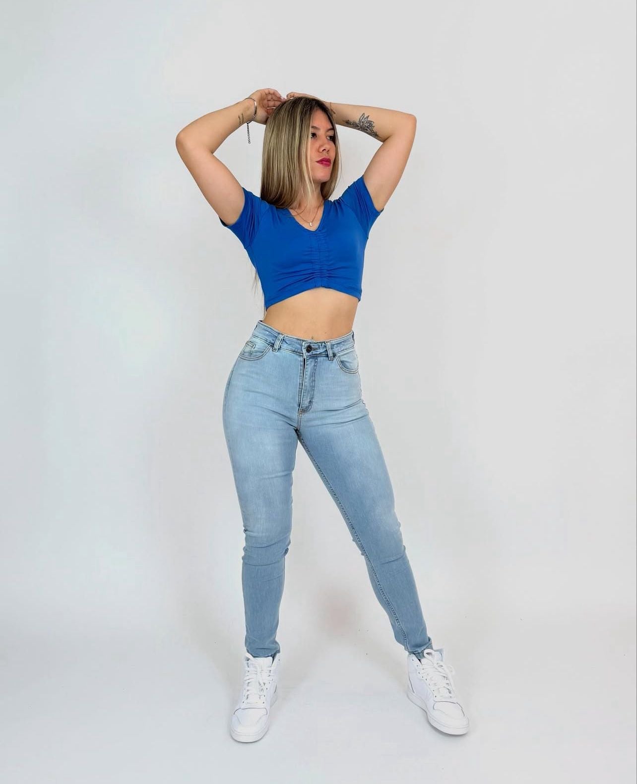 SKINNY SKY